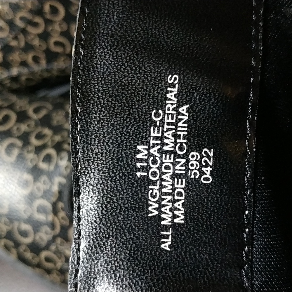 GUESS Size 11 - Picture 4 of 6